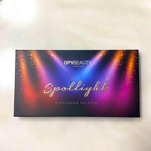 BRAND NEW* Spotlight Pallete
